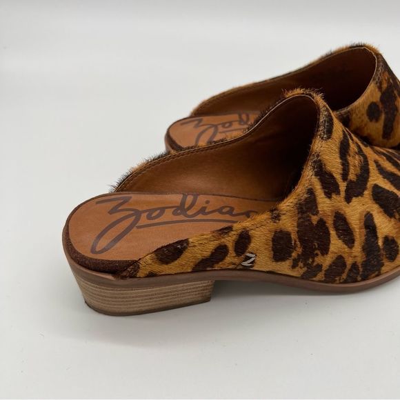 Zodiac Dyed Cow Hide Mules - Picture 3 of 13